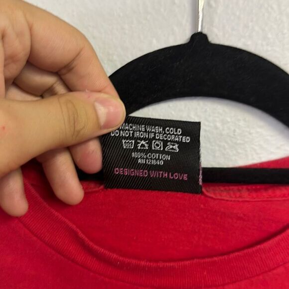 Limited Edition Kid Robot Men's‎ Dunny HG Huck Gee Red Pullover T-Shirt Size M - Picture 5 of 8